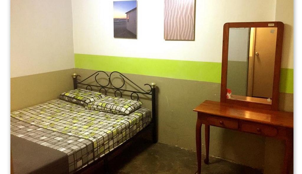 The Original Backpackers Travellers Inn Kuala Lumpur Room photo